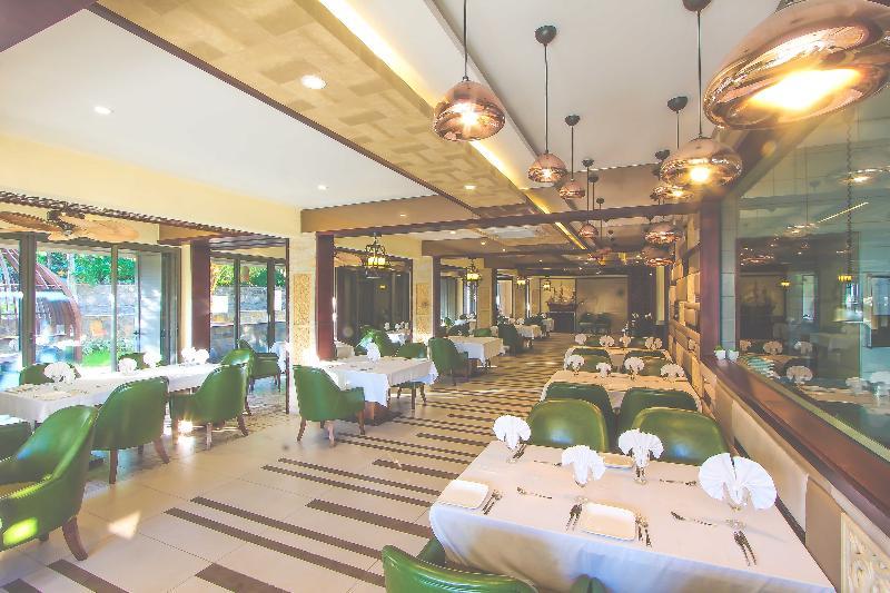 Nitzana Residences & Restaurant Pereybere Beach Exterior foto